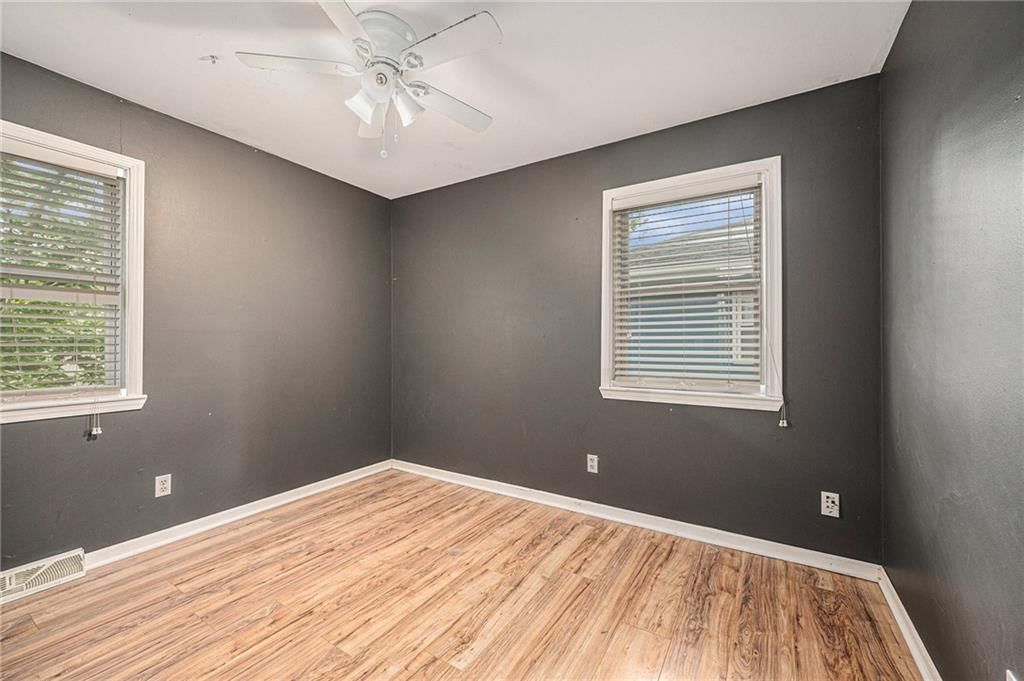 4628 N Bristol Avenue — photo 9