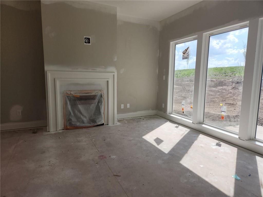 10734 N Bell Street — photo 8