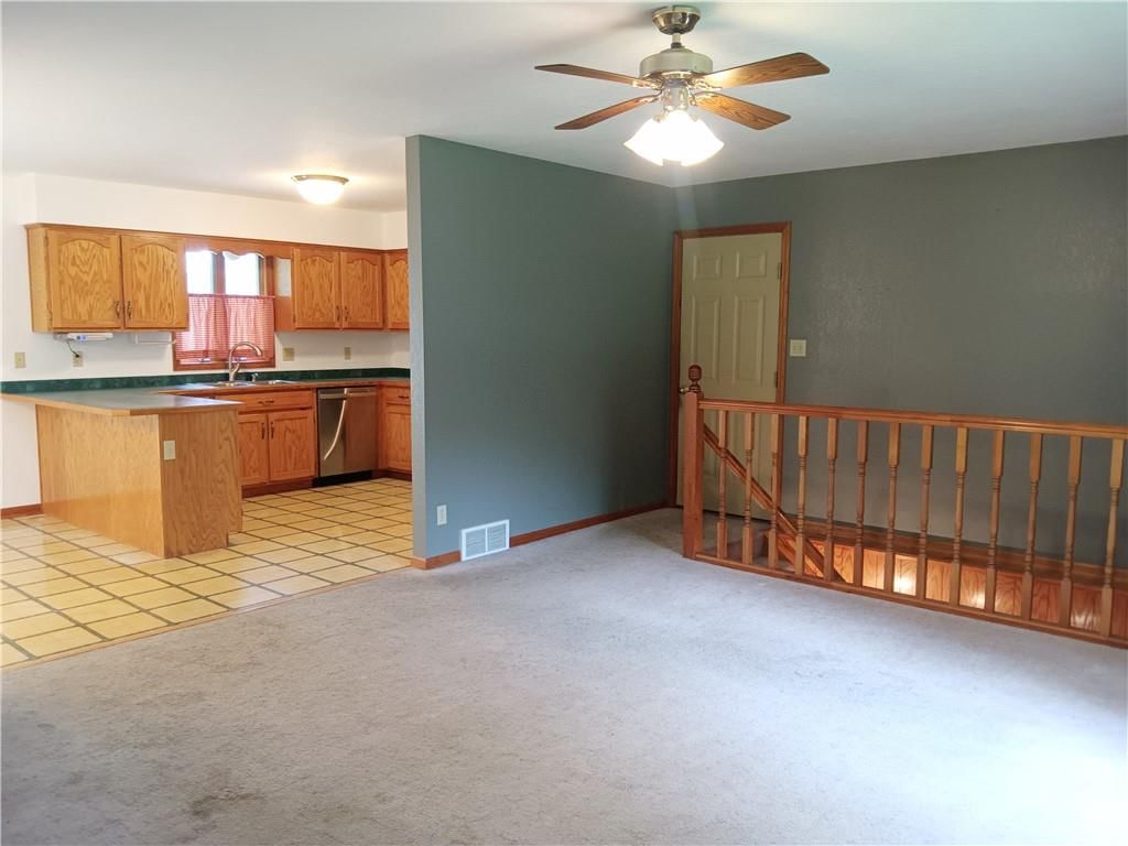 810 Marion Street — photo 11