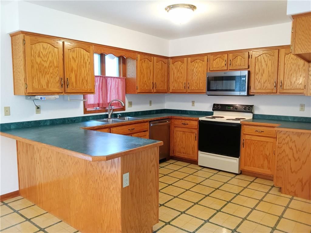 810 Marion Street — photo 12