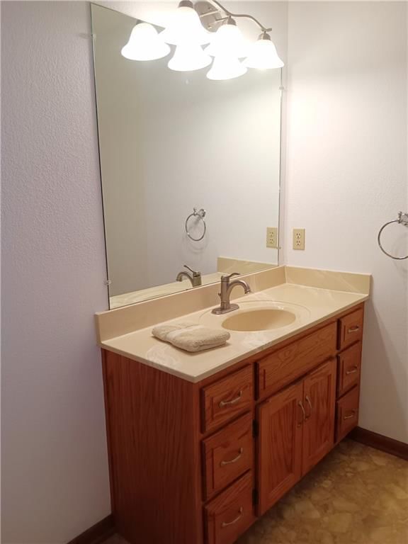 810 Marion Street — photo 24
