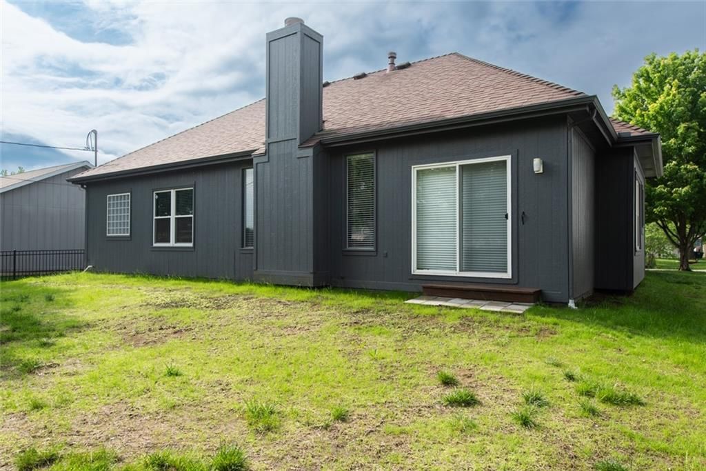 217 Edgewood Drive — photo 34