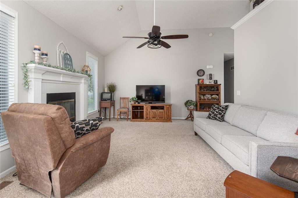 217 Edgewood Drive — photo 6