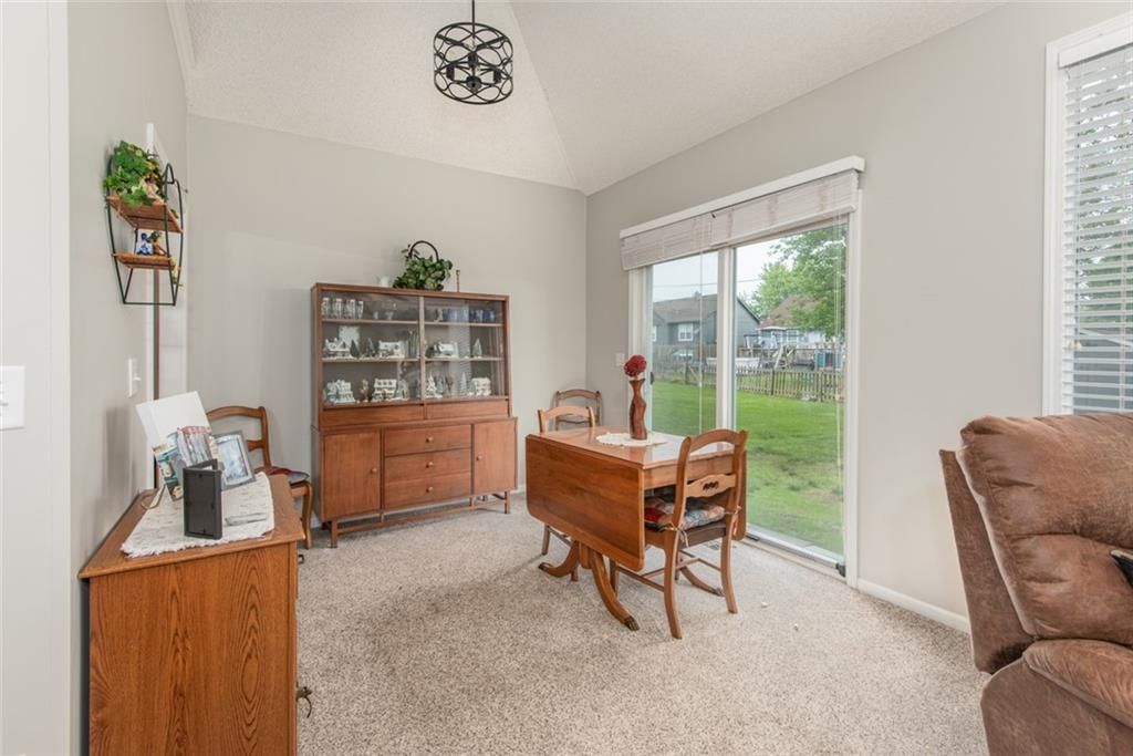 217 Edgewood Drive — photo 8