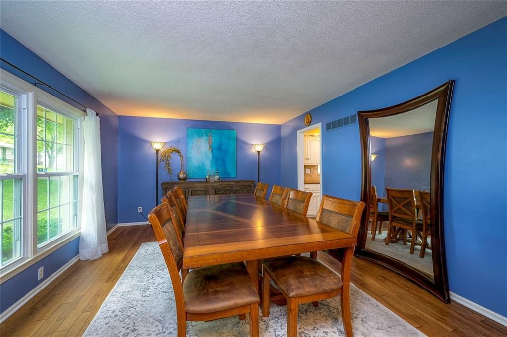 10850 Madison Avenue — photo 11