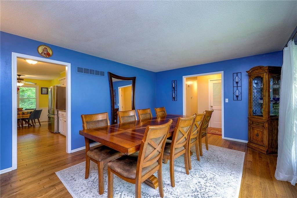 10850 Madison Avenue — photo 12