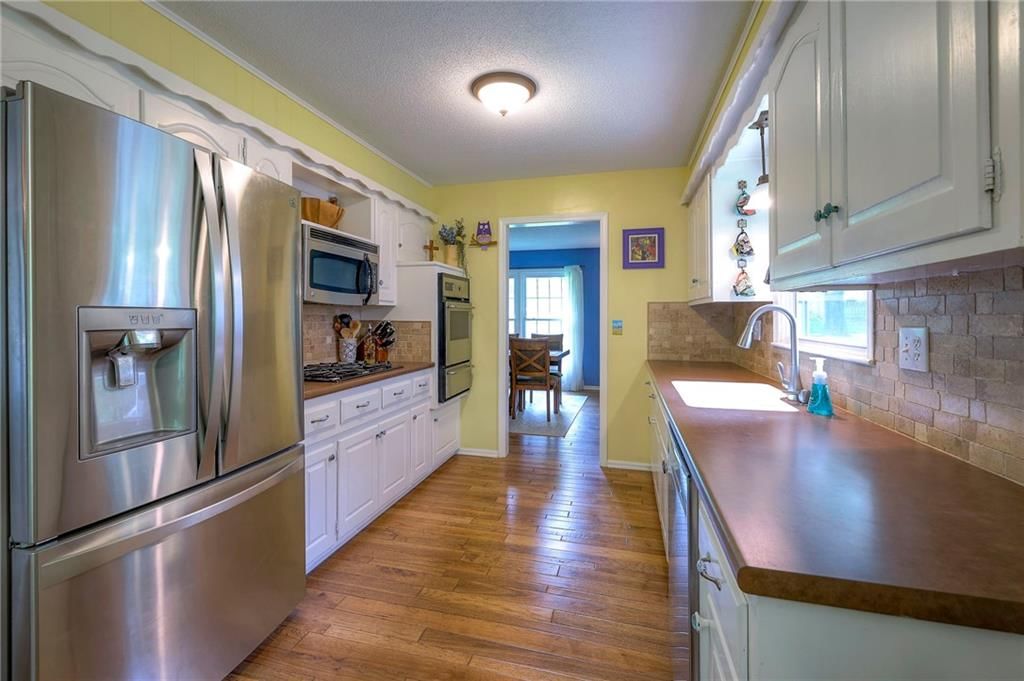 10850 Madison Avenue — photo 17