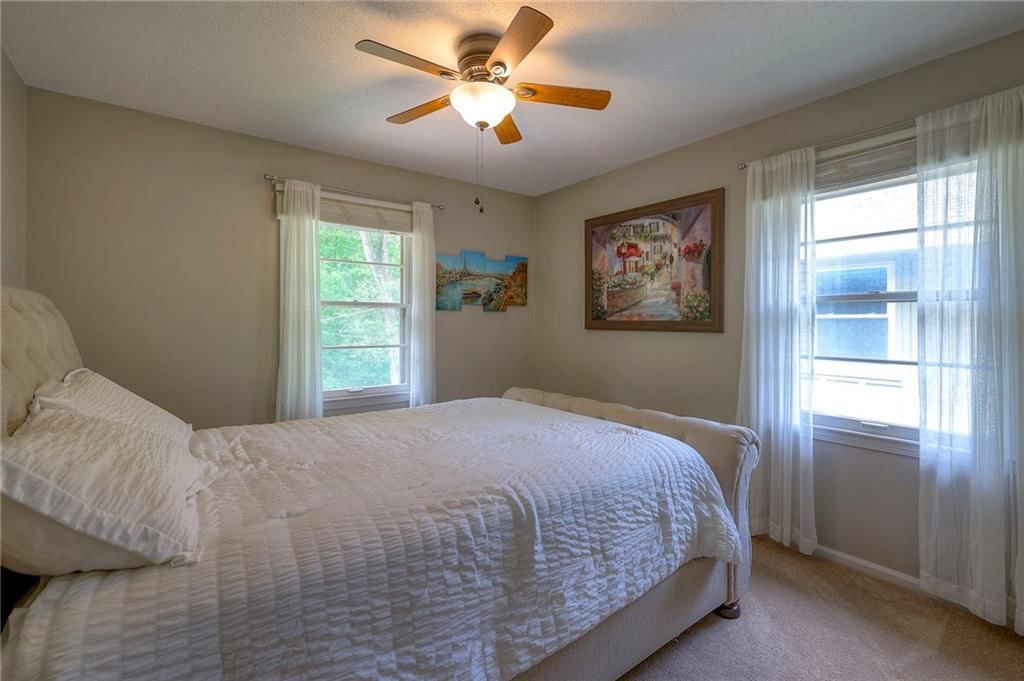 10850 Madison Avenue — photo 31