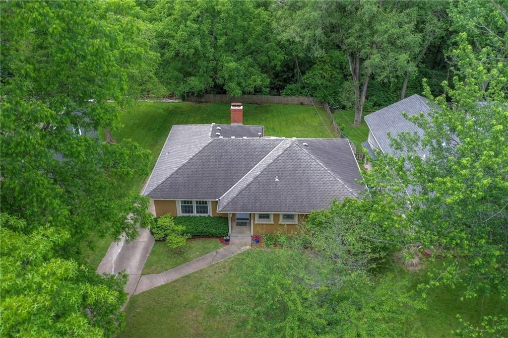 10850 Madison Avenue — photo 42