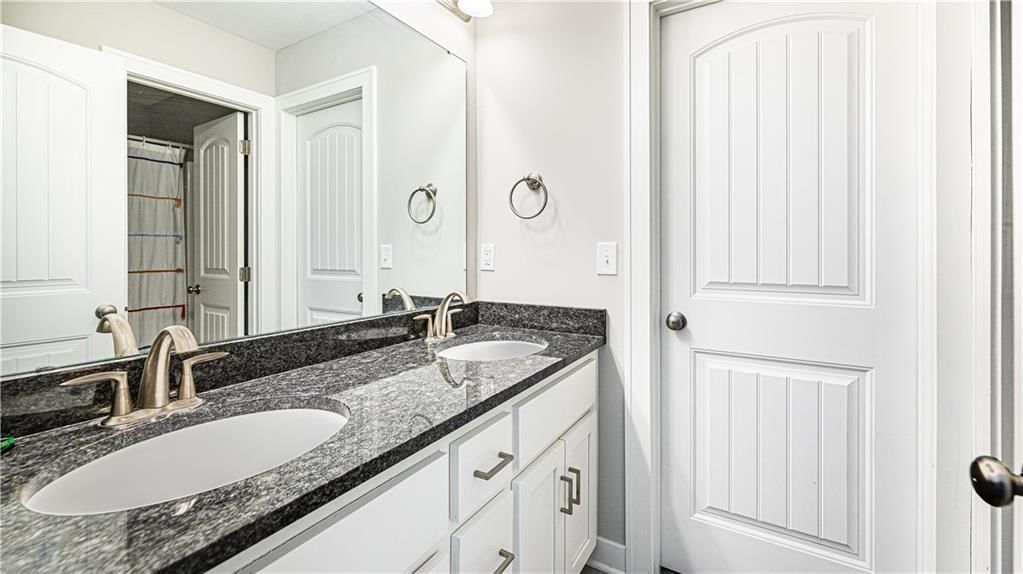 10638 N Holly Street — photo 15
