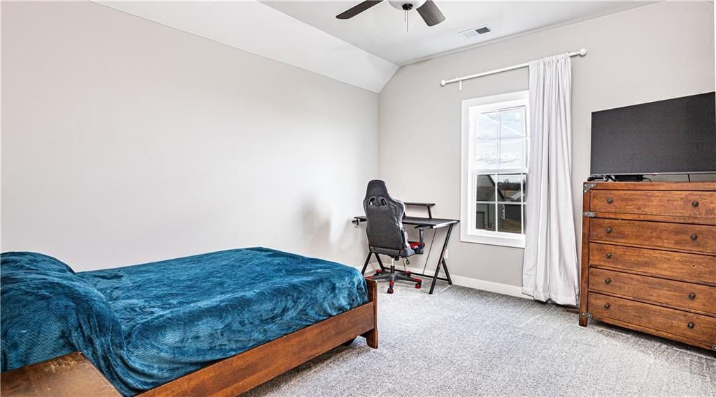 10638 N Holly Street — photo 17