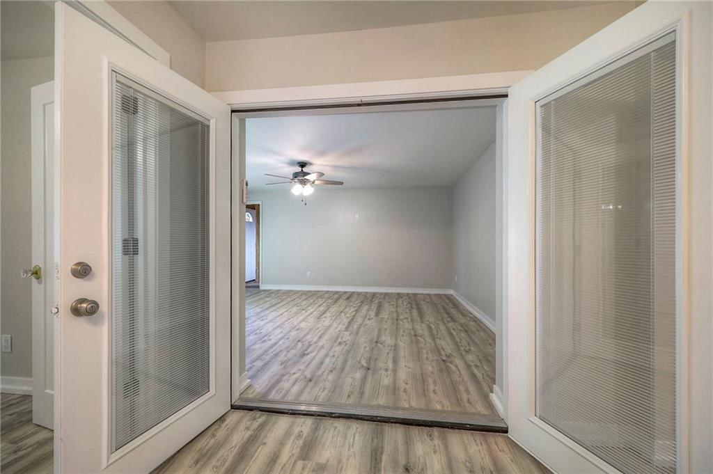 8016 Glenwood Street — photo 17