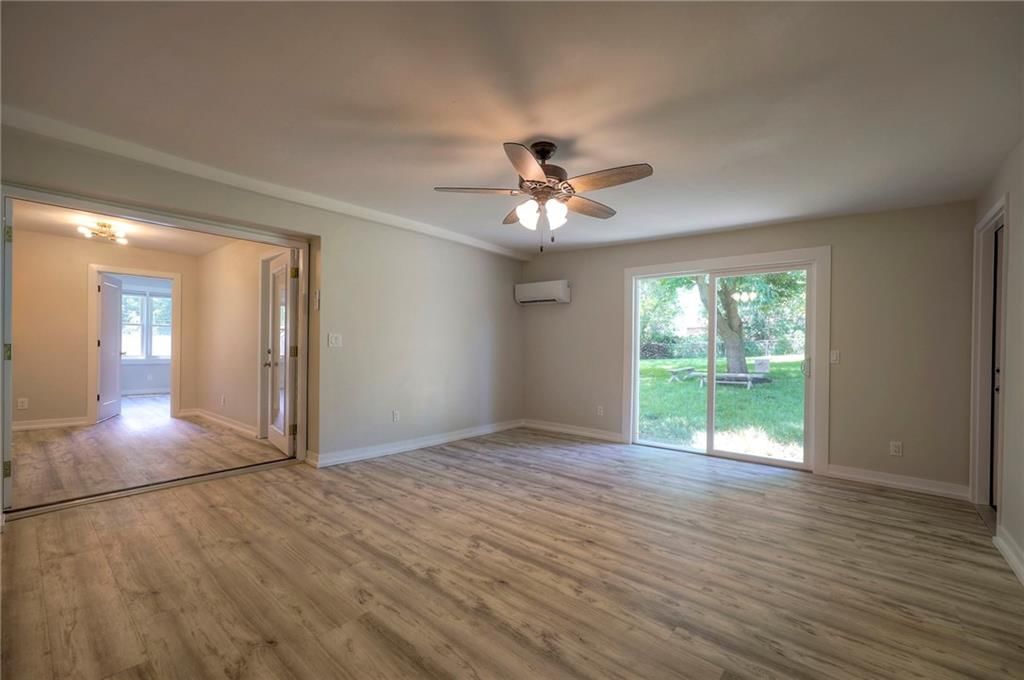 8016 Glenwood Street — photo 18
