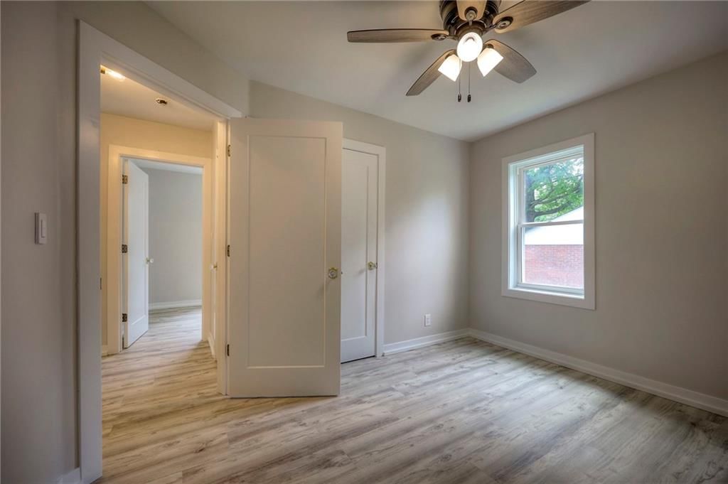 8016 Glenwood Street — photo 27