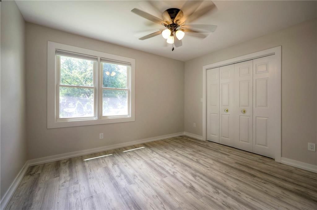 8016 Glenwood Street — photo 30