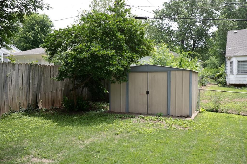 6901 E 99th Street — photo 58