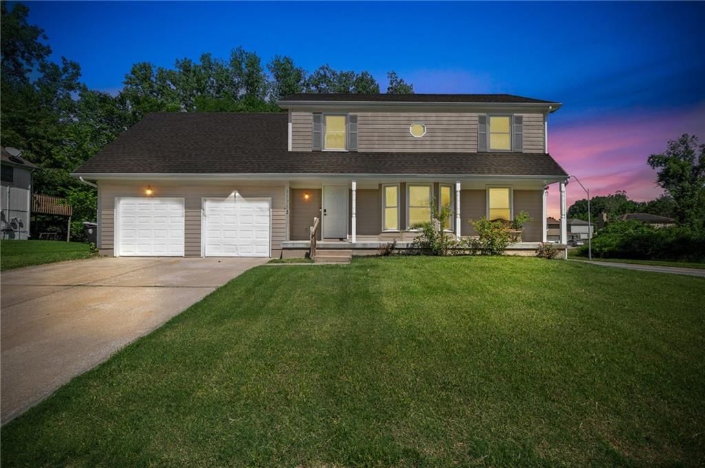 11713 Corrington Avenue — photo 2