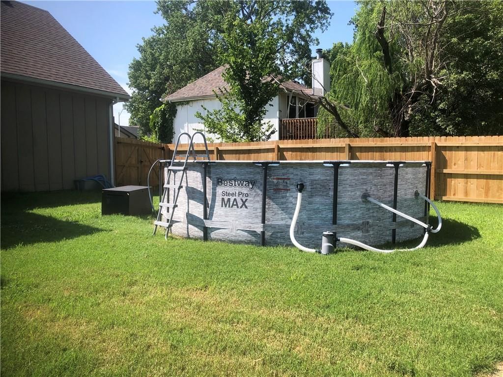 11713 Corrington Avenue — photo 32