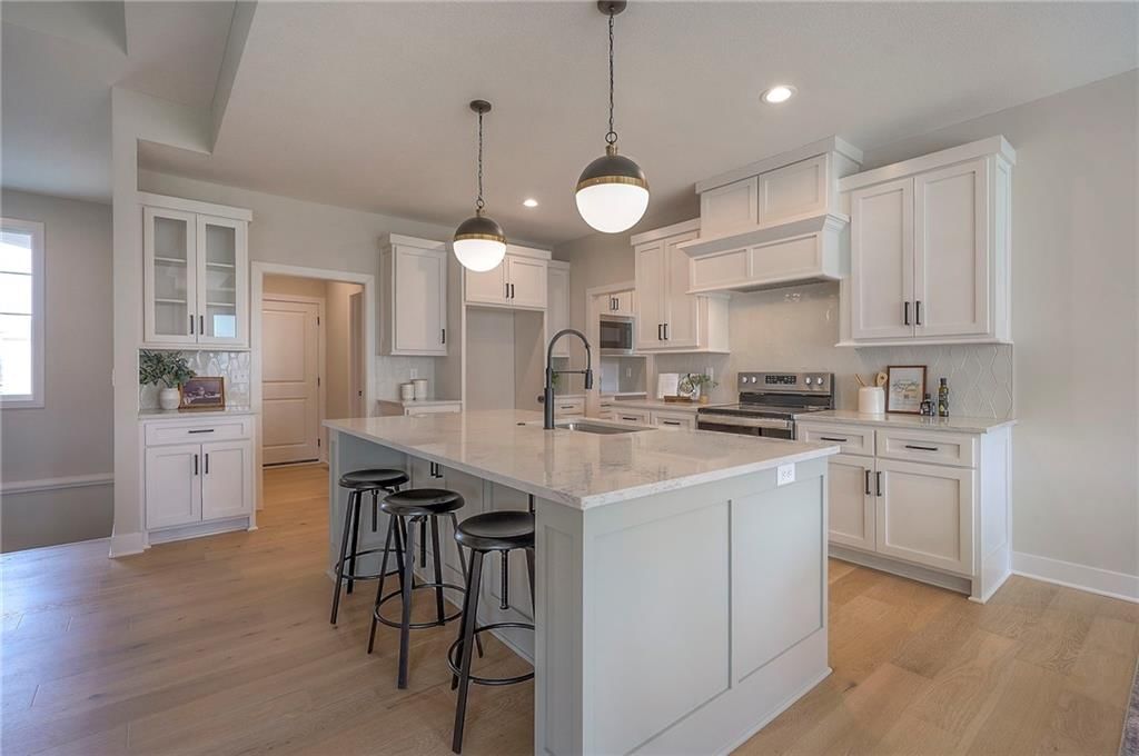 21889 W 177 Terrace — photo 14