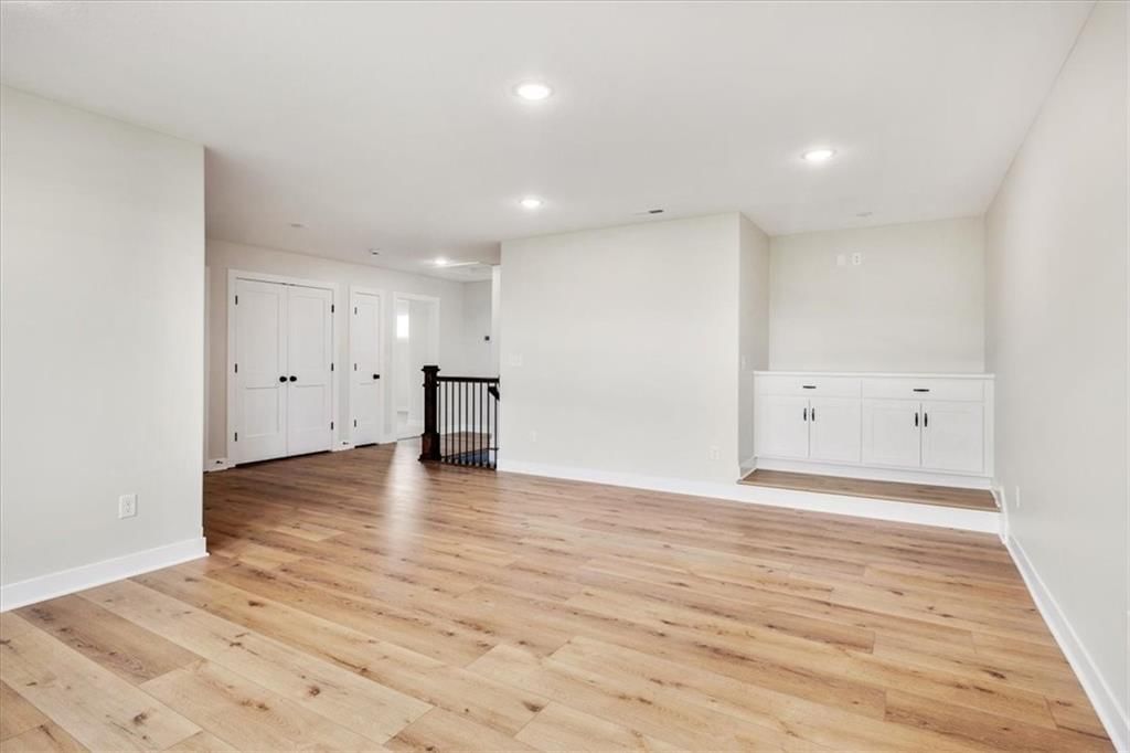 711 Apache Court — photo 24