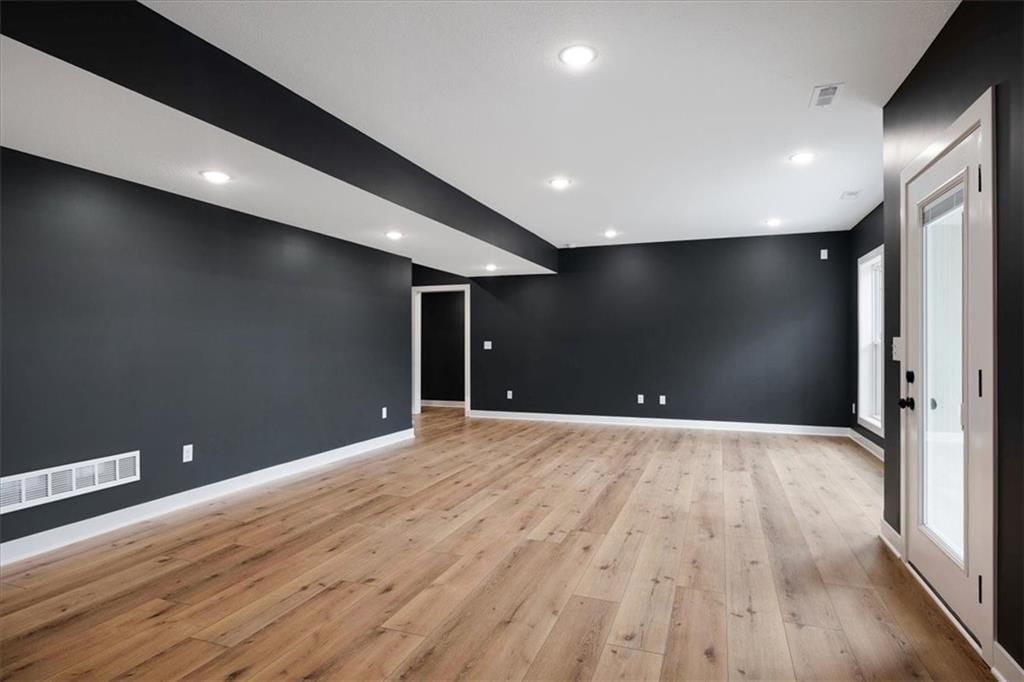 711 Apache Court — photo 31
