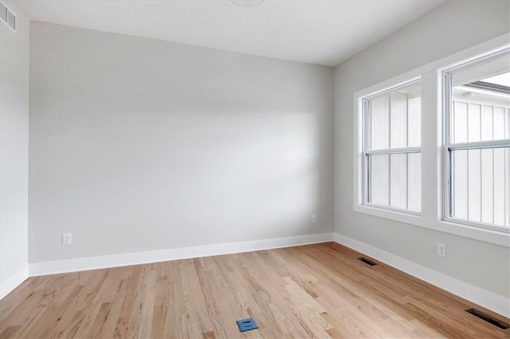 711 Apache Court — photo 5