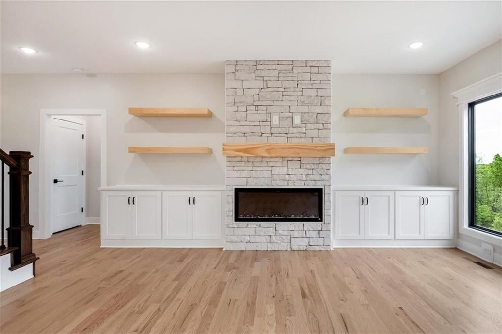 711 Apache Court — photo 9