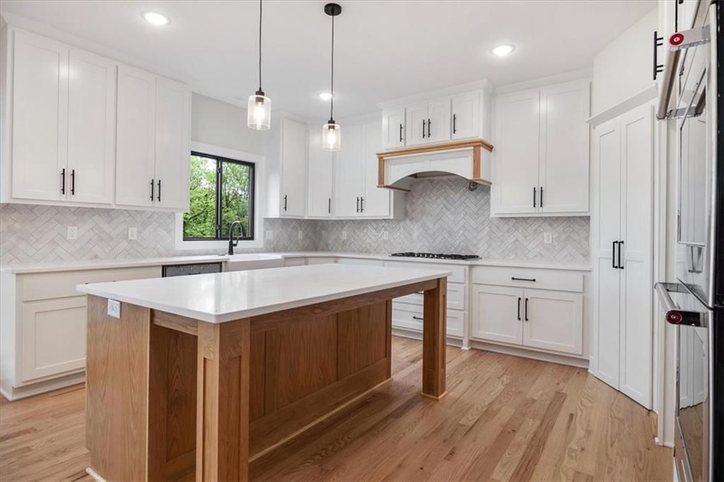 711 Apache Court — photo 10