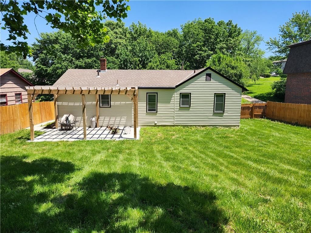4124 Fisher Street — photo 28