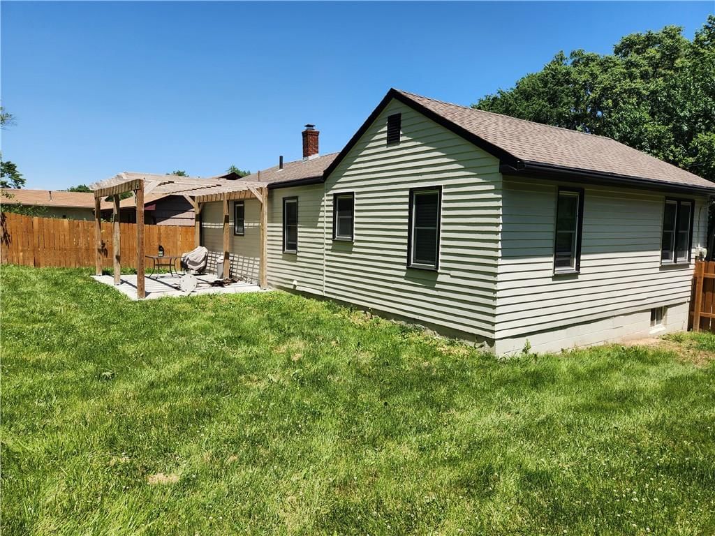 4124 Fisher Street — photo 29