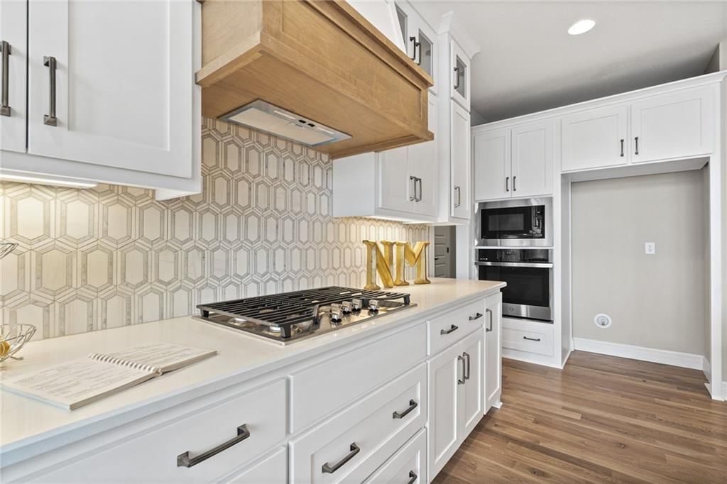 5106 NW Montebella Drive — photo 9
