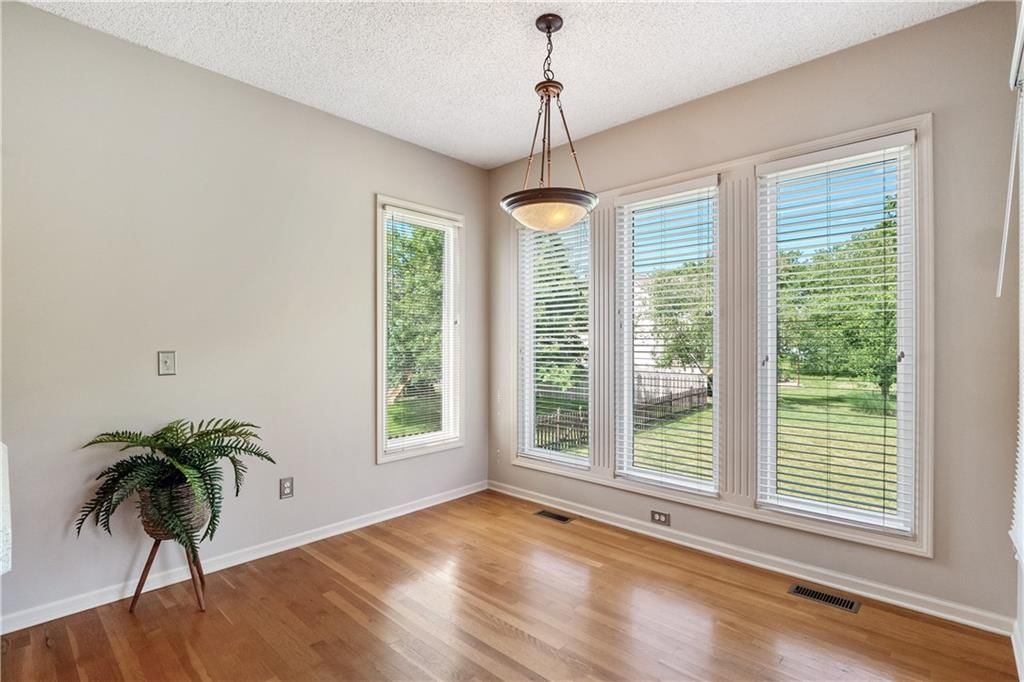 9043 N Manning Avenue — photo 14