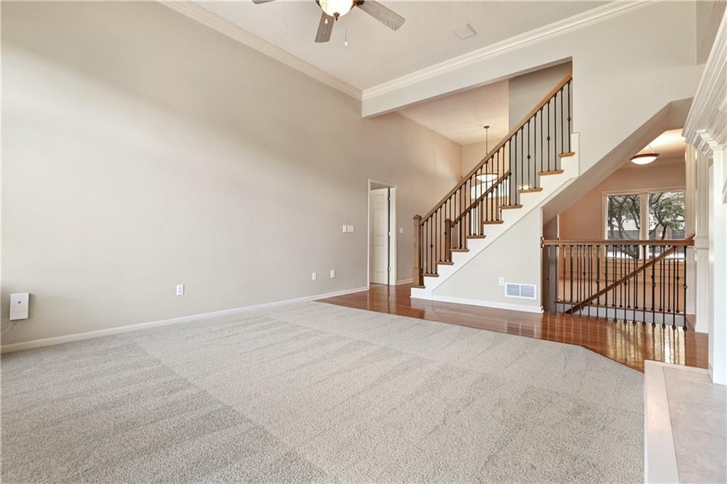9043 N Manning Avenue — photo 7