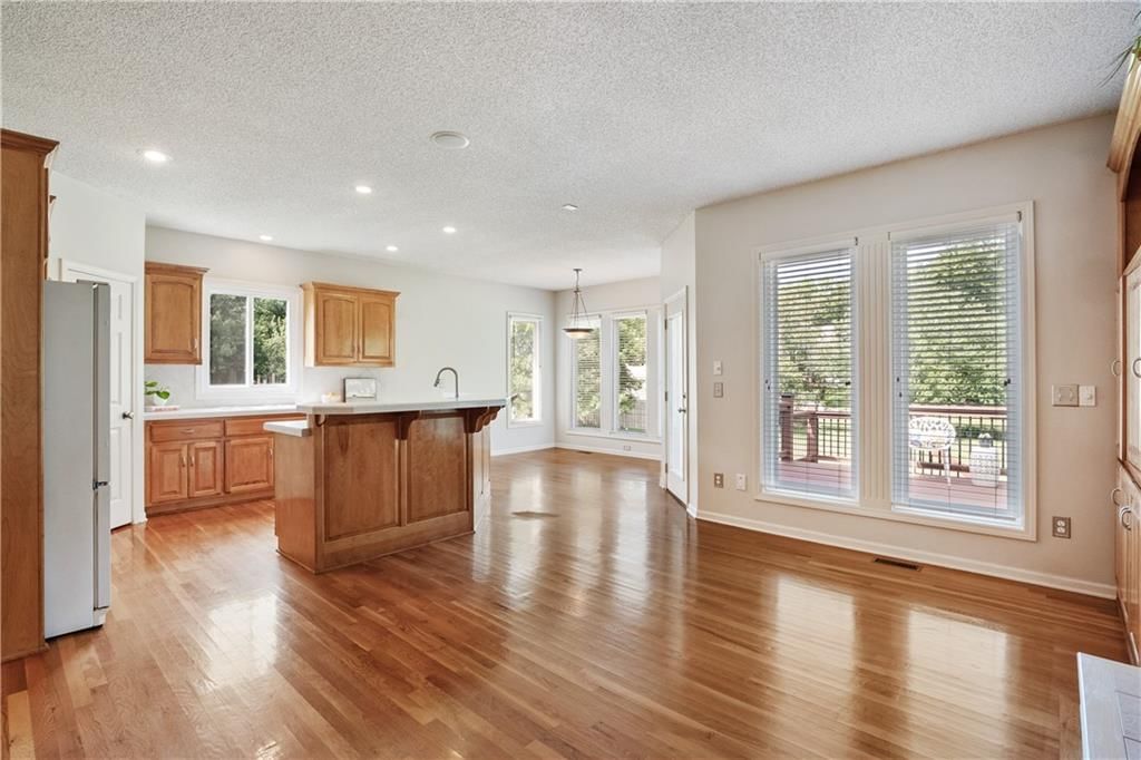 9043 N Manning Avenue — photo 9