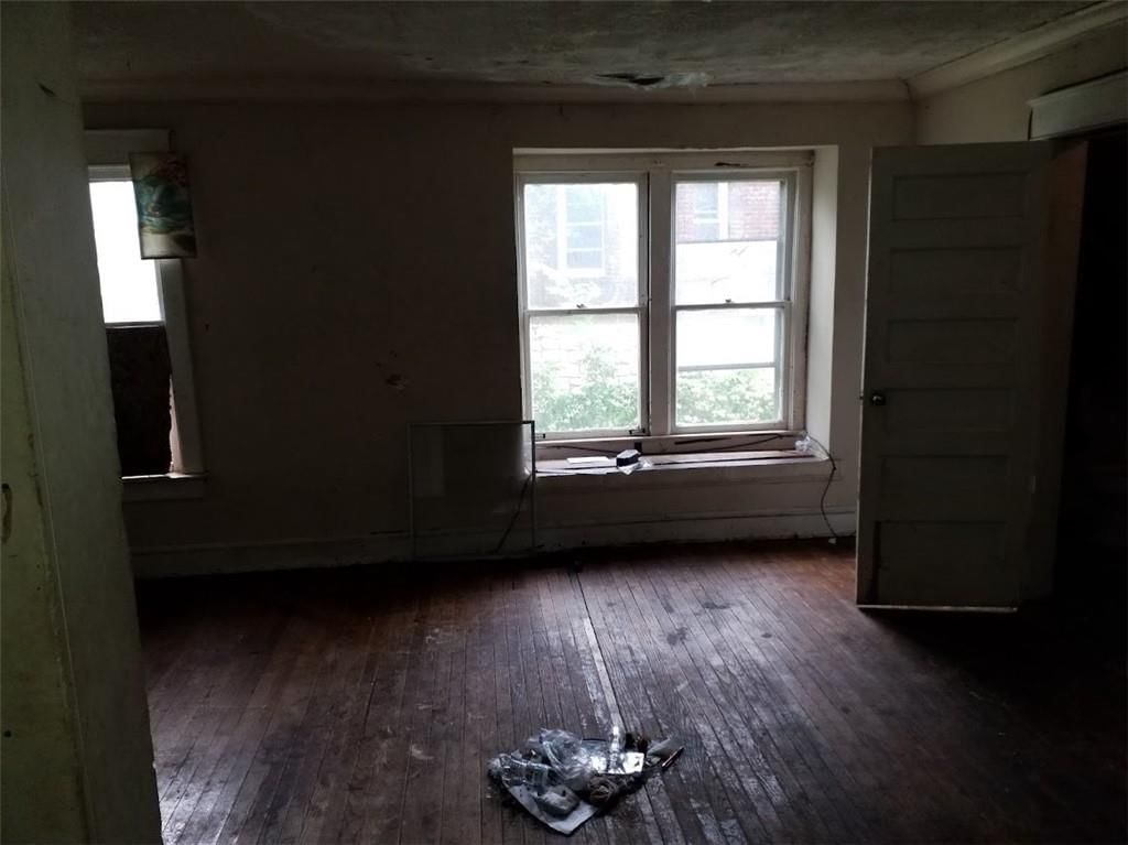2434 Hardesty Avenue — photo 14