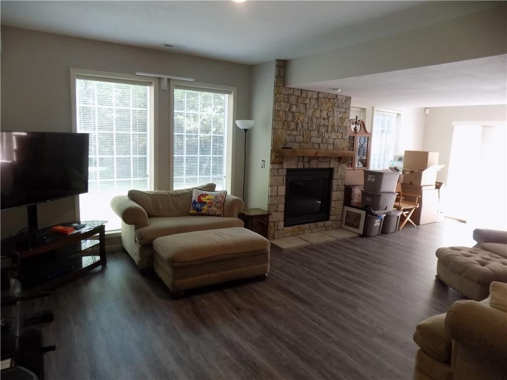 908 E 1900 Road — photo 30