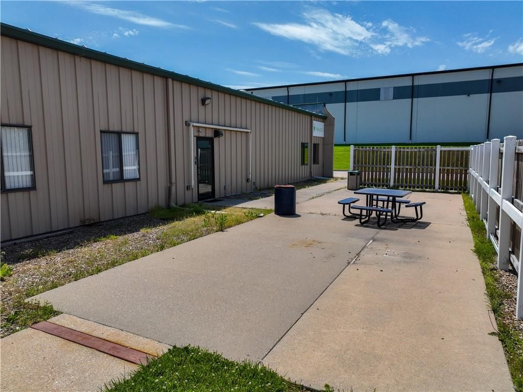 5804 Corporate Drive — photo 13