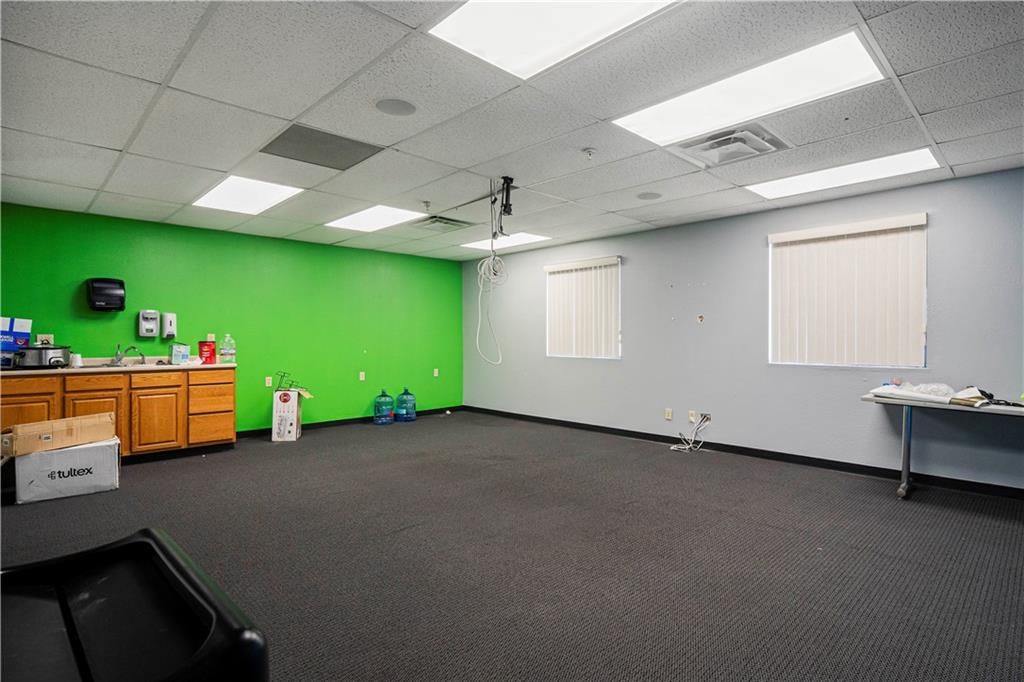 5804 Corporate Drive — photo 29
