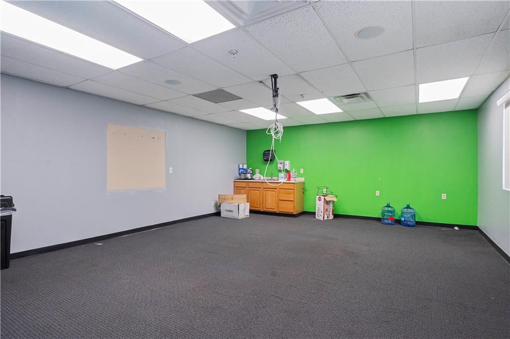 5804 Corporate Drive — photo 30