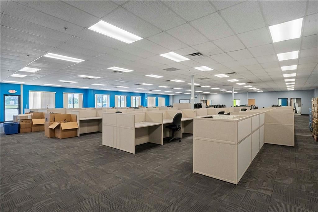 5804 Corporate Drive — photo 32