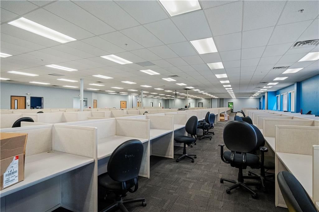 5804 Corporate Drive — photo 35