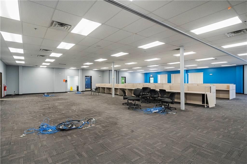 5804 Corporate Drive — photo 42