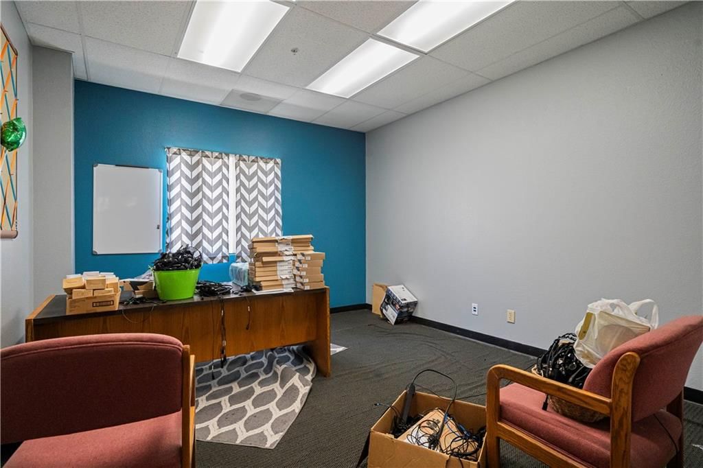 5804 Corporate Drive — photo 47