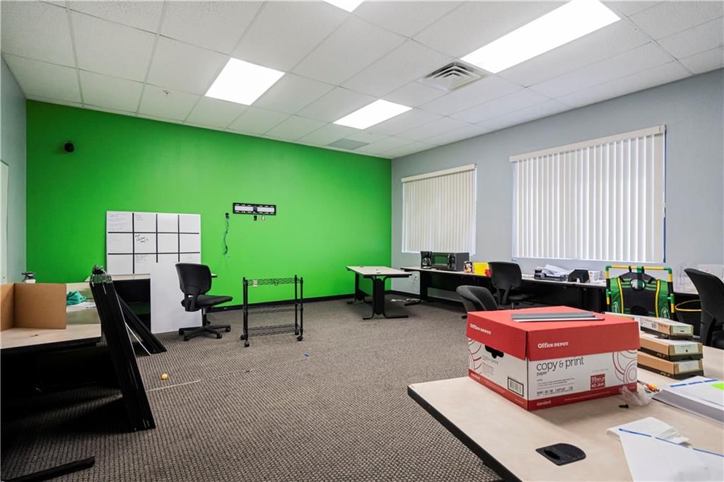 5804 Corporate Drive — photo 53