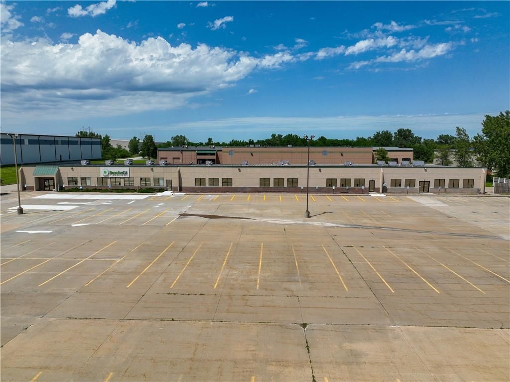 5804 Corporate Drive — photo 7