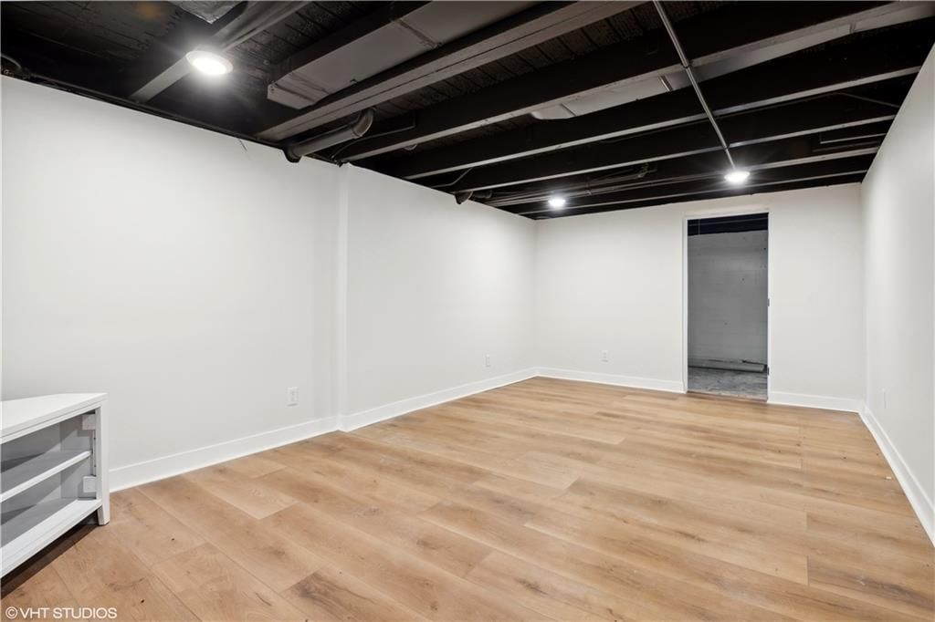 702 E Market Street — photo 25