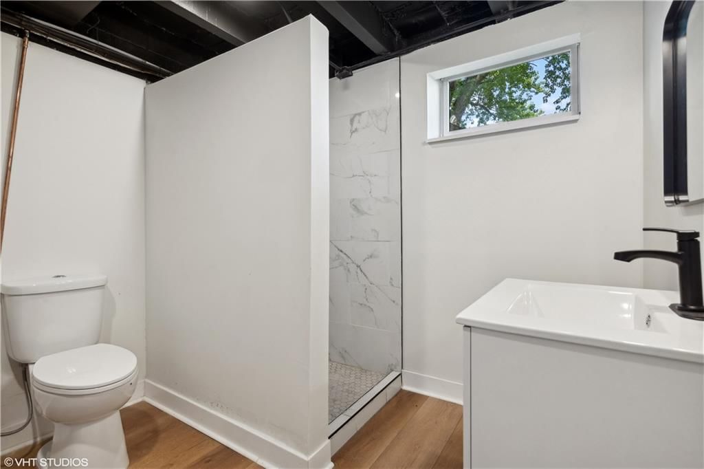 702 E Market Street — photo 28