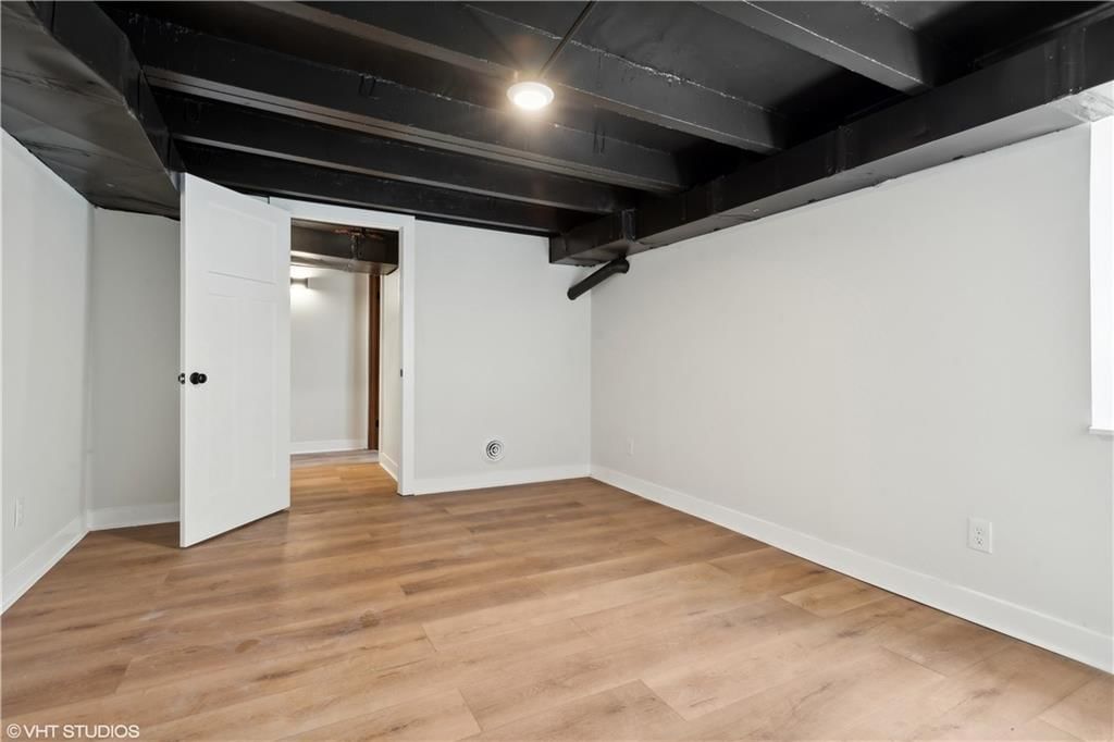 702 E Market Street — photo 29