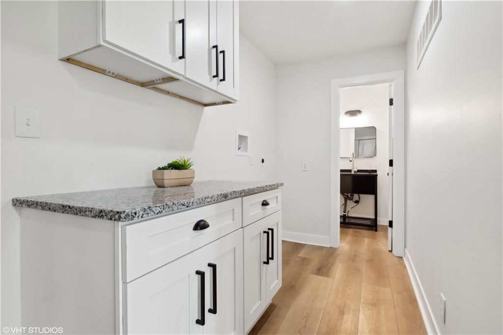 702 E Market Street — photo 30