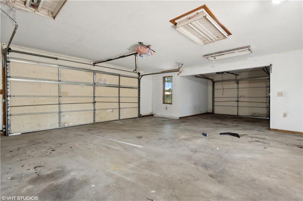 702 E Market Street — photo 34